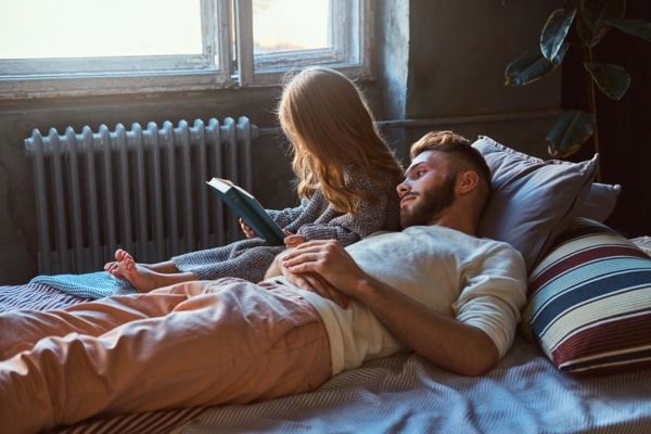 father and daughter feeling cozy depicting improved comfort and indoor air quality